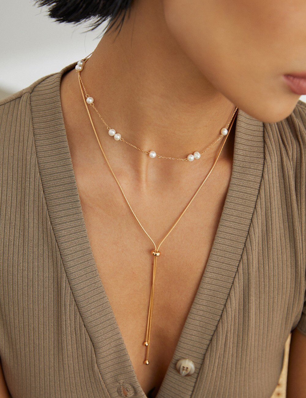 Minimalist Silver Pearl Necklace