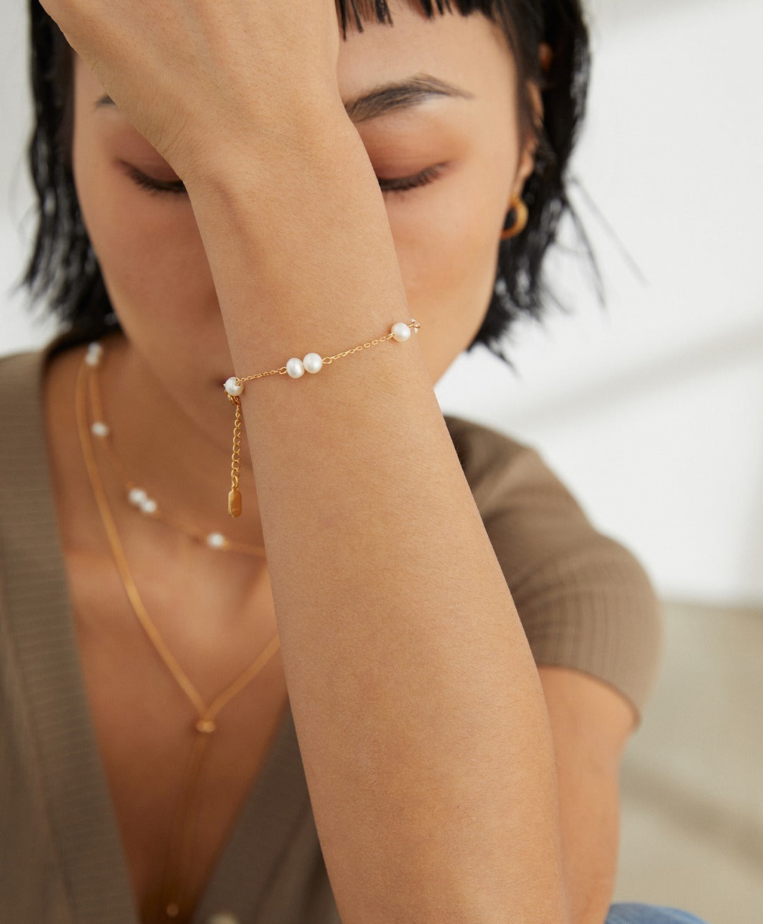 Minimalist Silver Pearl Bracelet