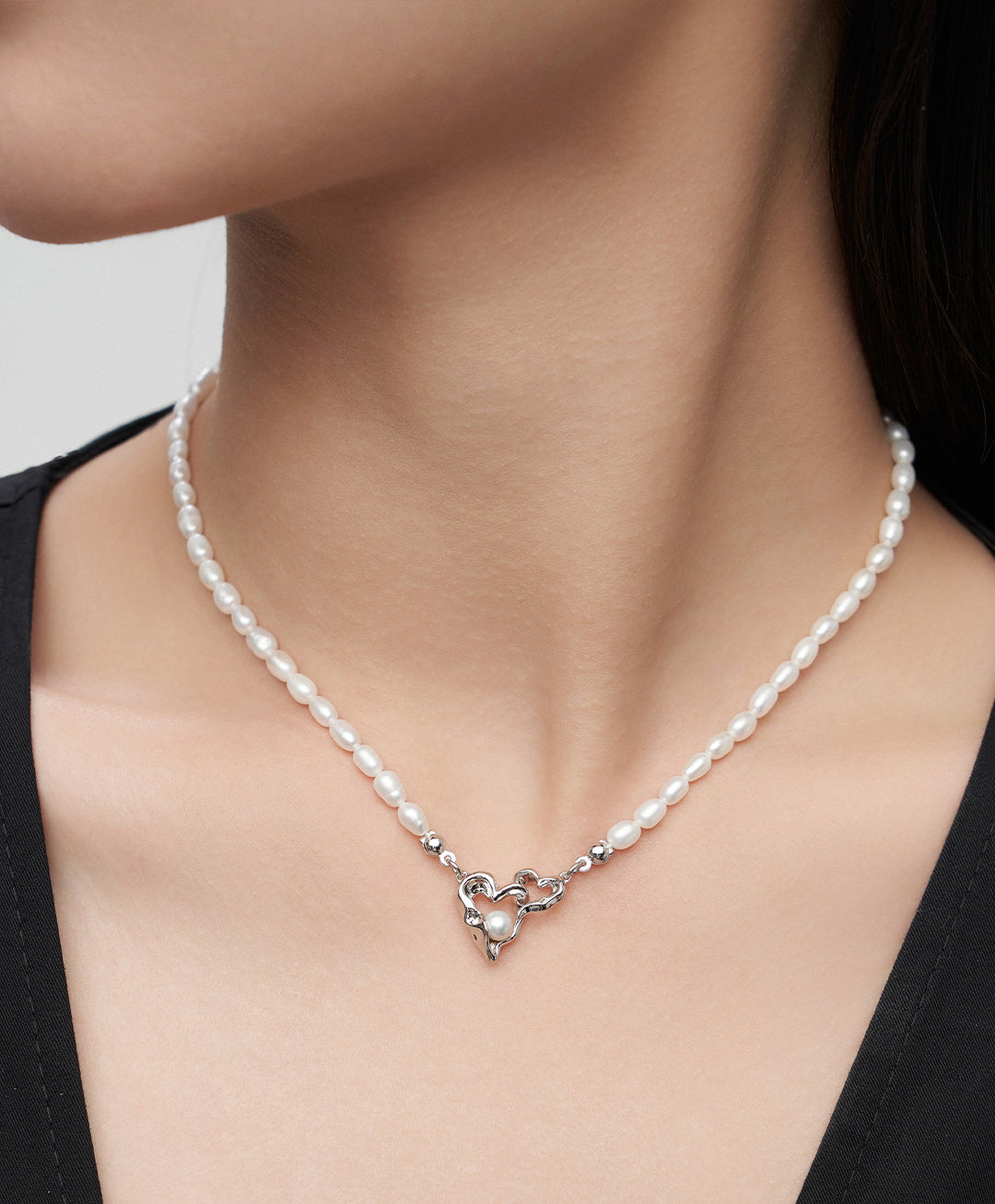 Interlocking Heart Design Silver Pearl Necklace