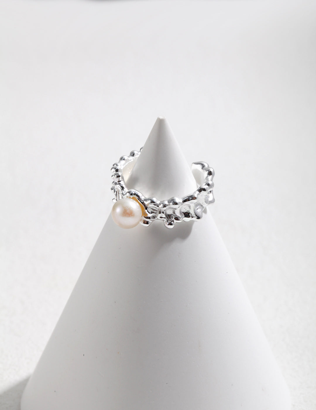 Wave Shaped Silver Pearl Ring