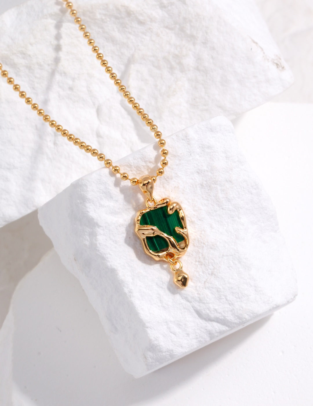 Silver Malachite Pendant Necklace